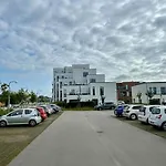 Og Rolig Med Gratis Parkering * Hedehusene