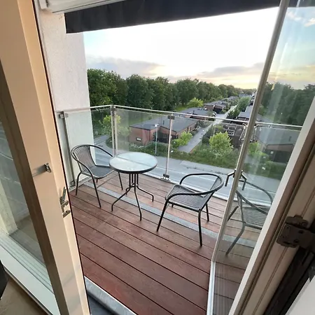 Og Rolig Med Gratis Parkering Lejlighed *