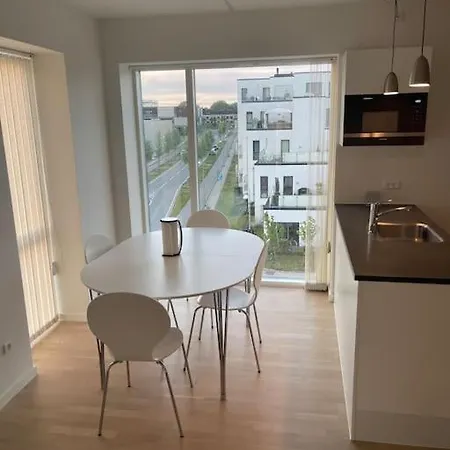 Og Rolig Med Gratis Parkering Appartement